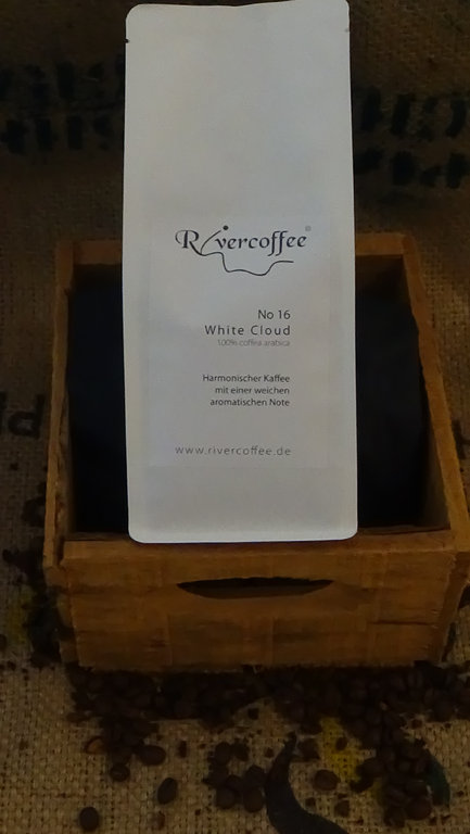 Rivercoffee No16 White Cloud